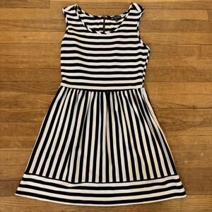 BeBop black white stripe sleeveless a-line mini dress size medium M
 b30